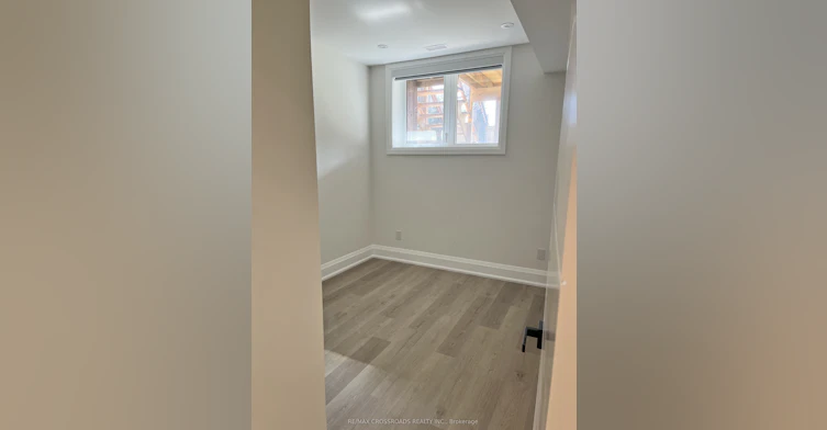 790 B Midland Avenue, Toronto, ON, M1K 4E7 - 29