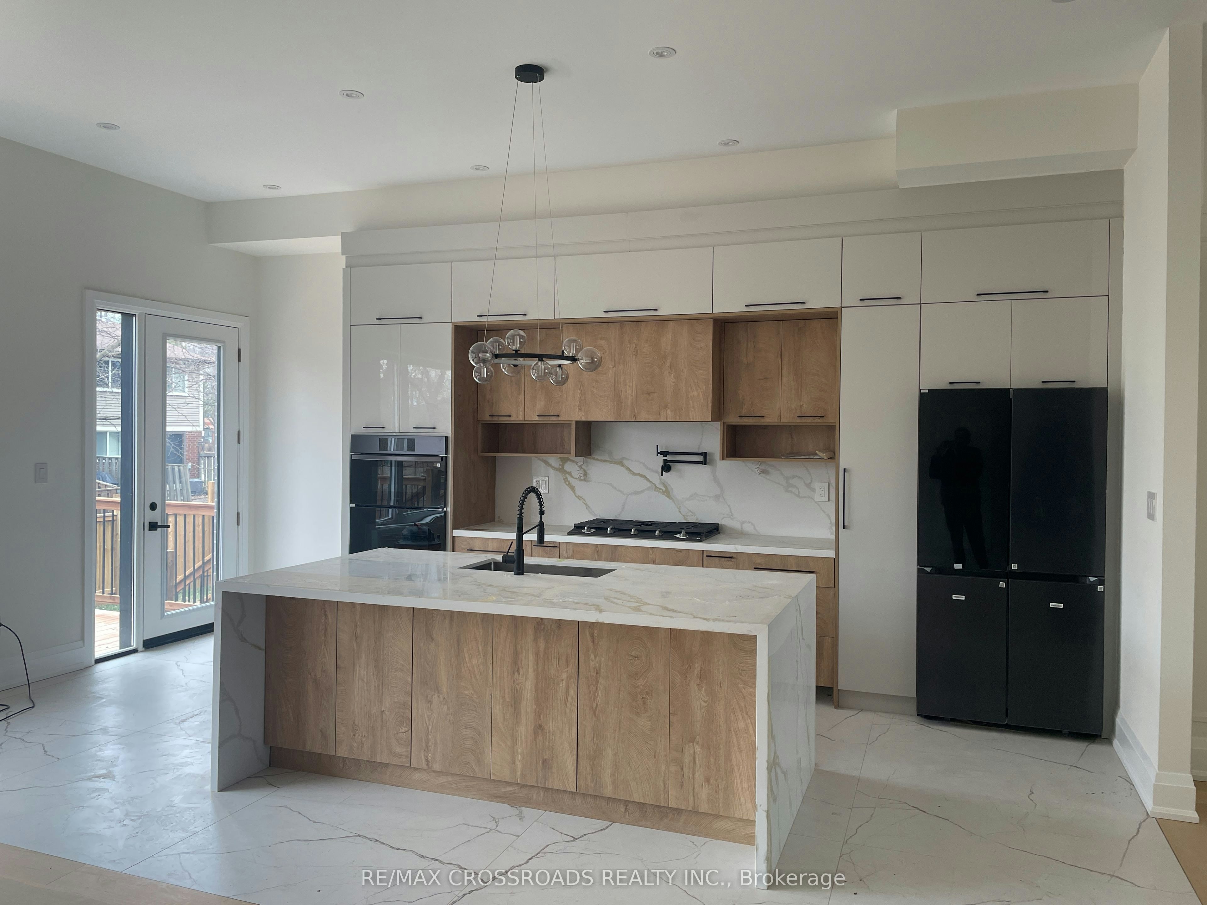 790 B Midland Avenue, Toronto, ON, M1K 4E7 - 8