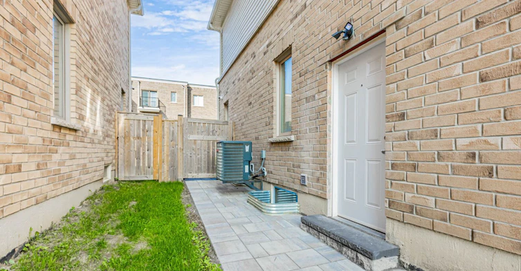 91 Mcroberts Crescent, Clarington, ON, L1E 0H4 - 2