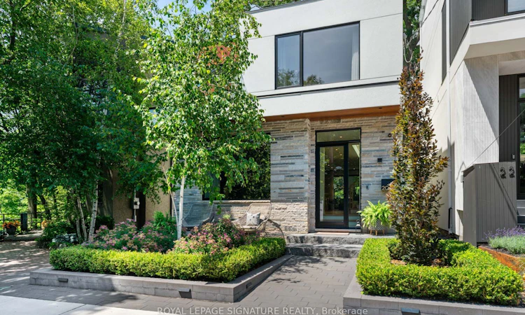 20 Duart Park Road
