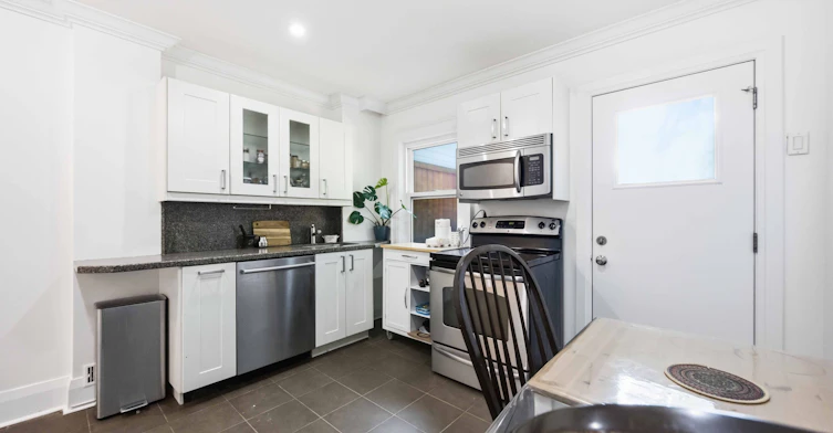 150 Elmer Avenue, Toronto, ON, M4L 3S1 - 11