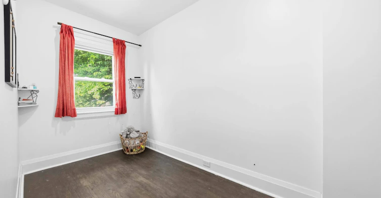 150 Elmer Avenue, Toronto, ON, M4L 3S1 - 18