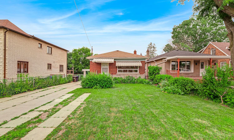 1085 Pharmacy Avenue