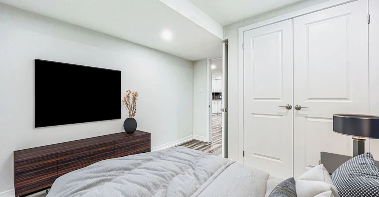 Lower-88 Hewitt Crescent, Ajax, ON, L1S 7B4 - 7
