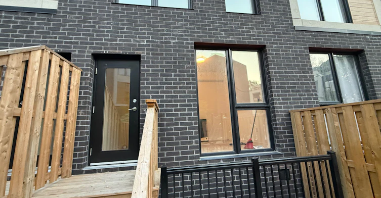 8 BLK F-180 Clonmore Drive S, Toronto, ON, M1N 1Y1 - 11
