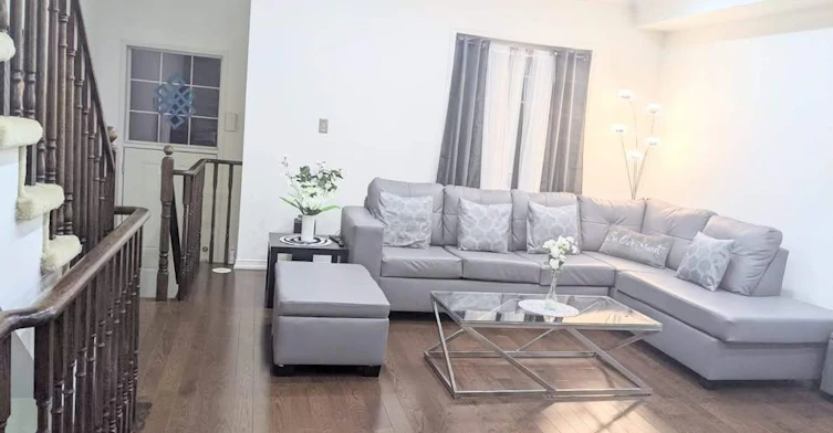 98 John Bell Crescent, Toronto, ON, M1L 0G5 - 4