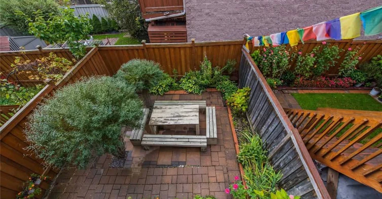 98 John Bell Crescent, Toronto, ON, M1L 0G5 - 3