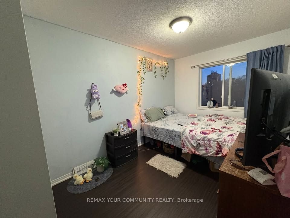 98 John Bell Crescent, Toronto, ON, M1L 0G5 - 12