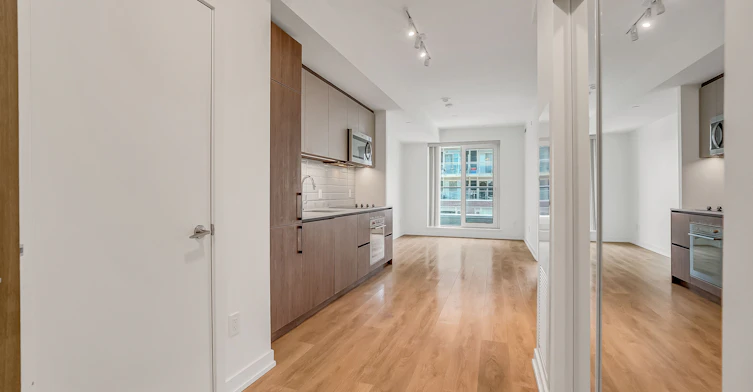 430-150 Logan Avenue, Toronto, ON, M4M 0E4 - 5