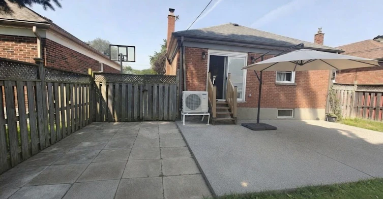 Main-225 Highland Avenue, Oshawa, ON, L1H 6A7 - 12