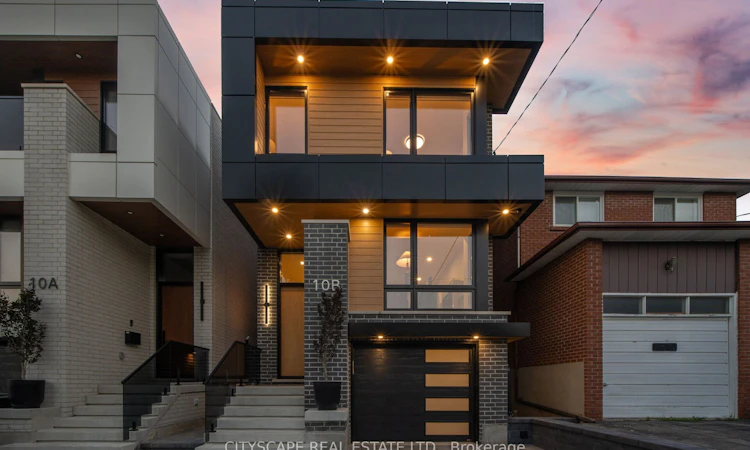 10B Holmstead Avenue