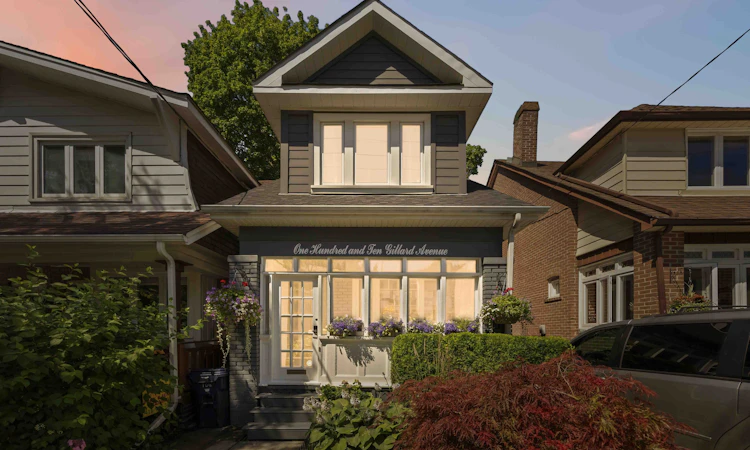 110 Gillard Avenue