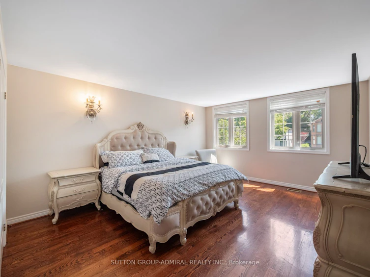 18 Thatcher Avenue, Toronto, ON, M1M 2M2 - 30