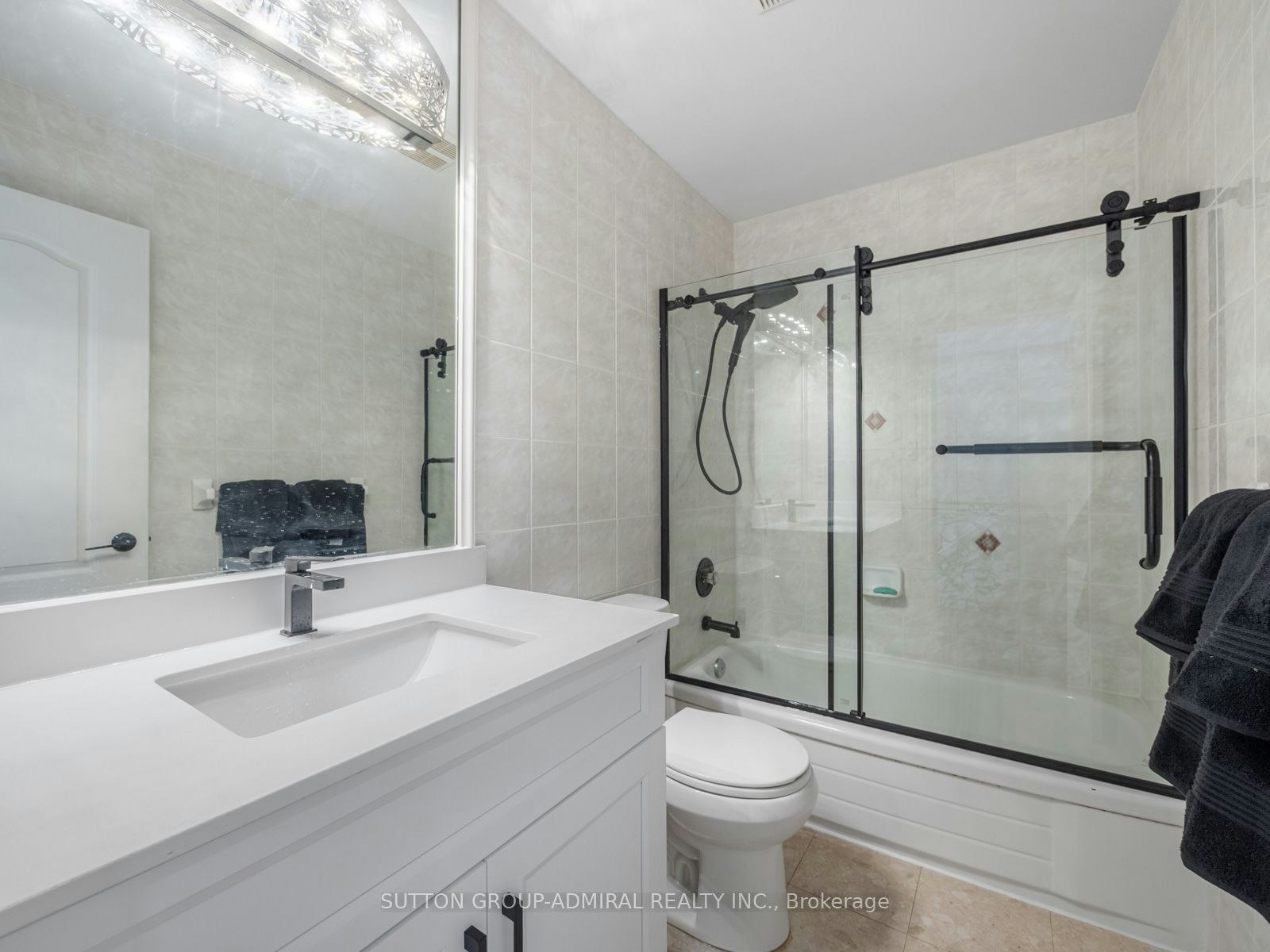 18 Thatcher Avenue, Toronto, ON, M1M 2M2 - 26