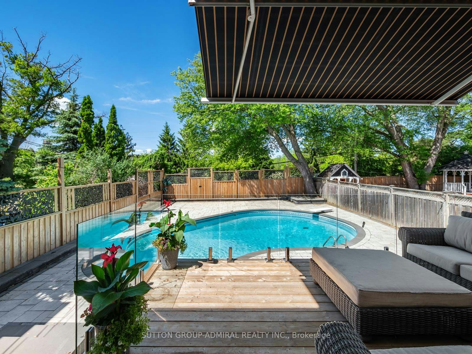 18 Thatcher Avenue, Toronto, ON, M1M 2M2 - 35