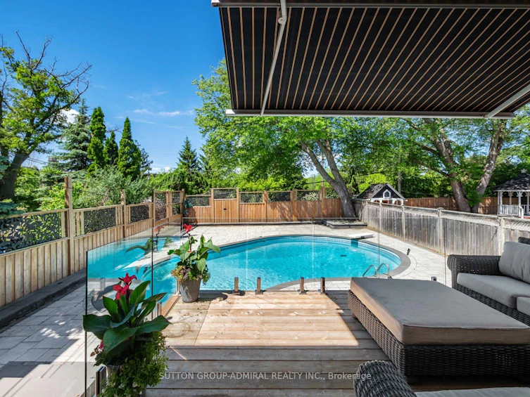 18 Thatcher Avenue, Toronto, ON, M1M 2M2 - 35