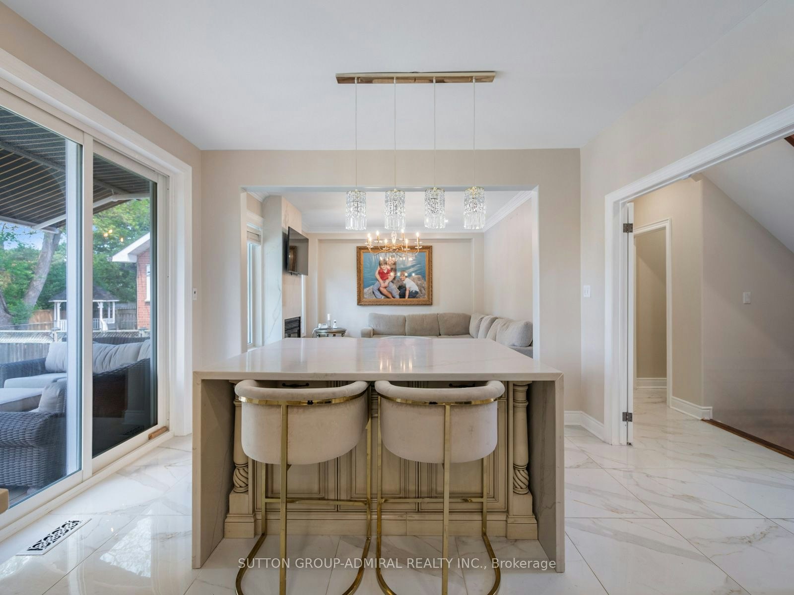 18 Thatcher Avenue, Toronto, ON, M1M 2M2 - 16