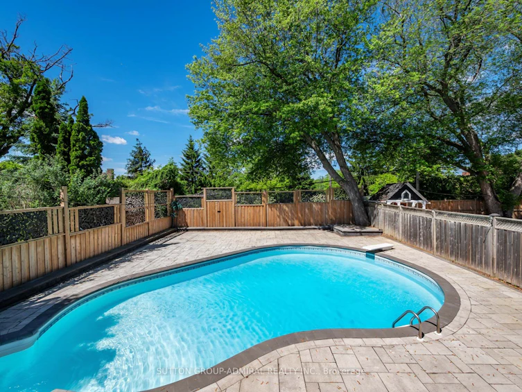 18 Thatcher Avenue, Toronto, ON, M1M 2M2 - 37