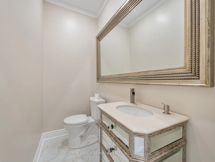 18 Thatcher Avenue, Toronto, ON, M1M 2M2 - 20