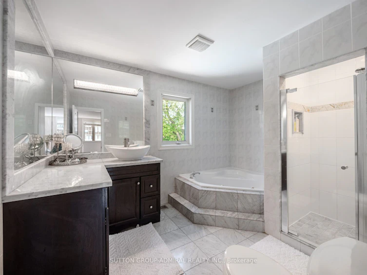 18 Thatcher Avenue, Toronto, ON, M1M 2M2 - 32