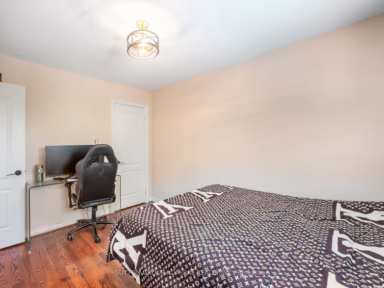 18 Thatcher Avenue, Toronto, ON, M1M 2M2 - 28