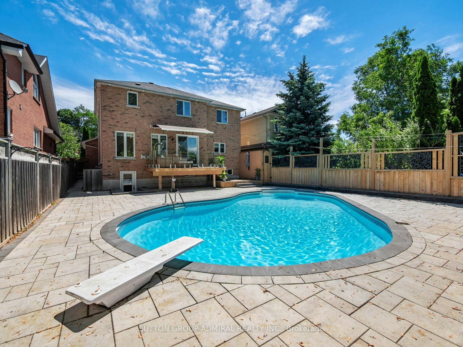 18 Thatcher Avenue, Toronto, ON, M1M 2M2 - 38