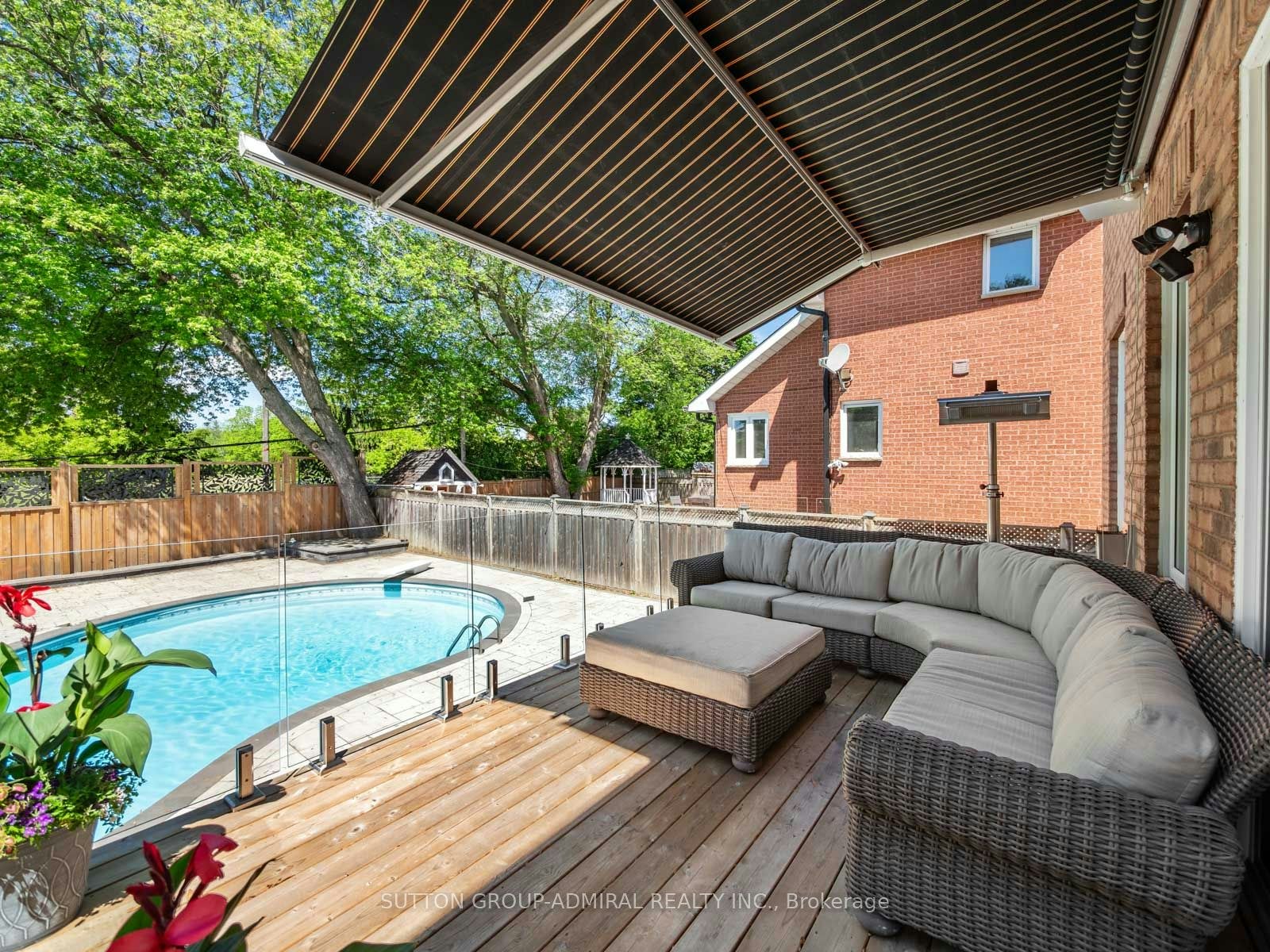 18 Thatcher Avenue, Toronto, ON, M1M 2M2 - 36