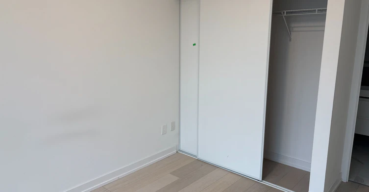 413-150 Logan Avenue, Toronto, ON, M4M 0E4 - 6