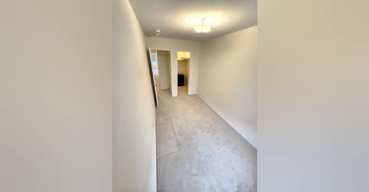 527 Old Harwood Avenue E, Ajax, ON, L1Z 0V2 - 8