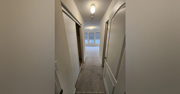 527 Old Harwood Avenue E, Ajax, ON, L1Z 0V2 - 2