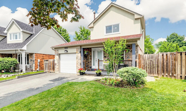 662 Merlin Court