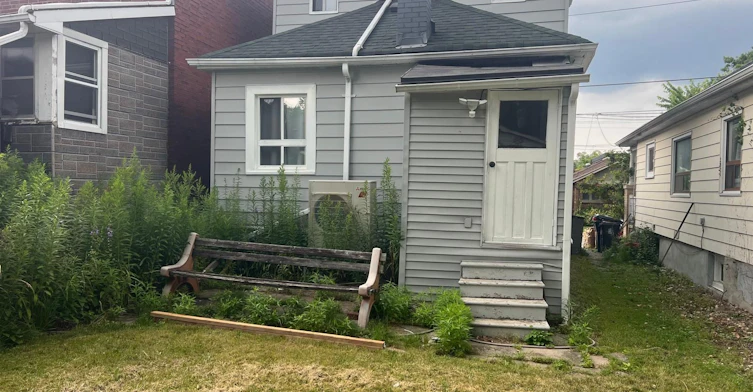 15 Westbrook Avenue, Toronto, ON, M4C 2G1 - 22