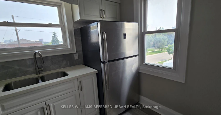 399 King Street W, Oshawa, ON, L1J 2K4 - 2