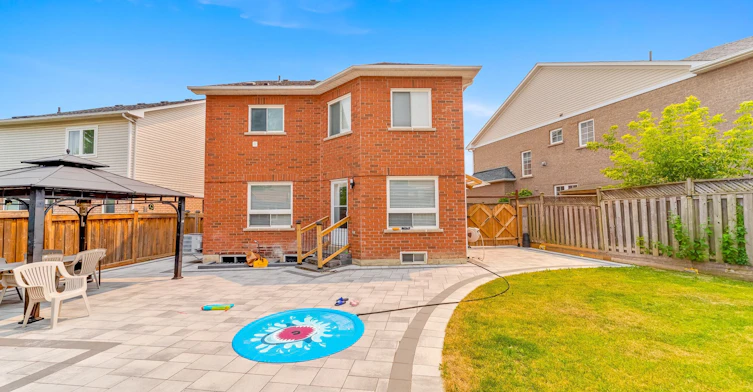 1300 Ravencliffe Court, Oshawa, ON, L1K 2Y3 - 8