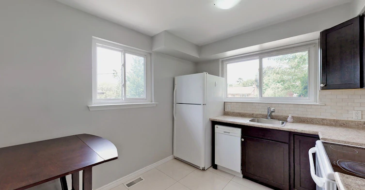 Upper-669 Shakespeare Avenue, Oshawa, ON, L1H 3H8 - 7