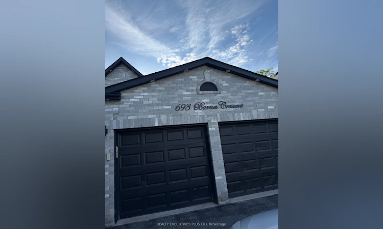 693 Barnes Crescent