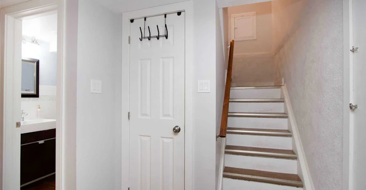Unit Lower-225 Highland Avenue E, Oshawa, ON, L1H 6A7 - 9