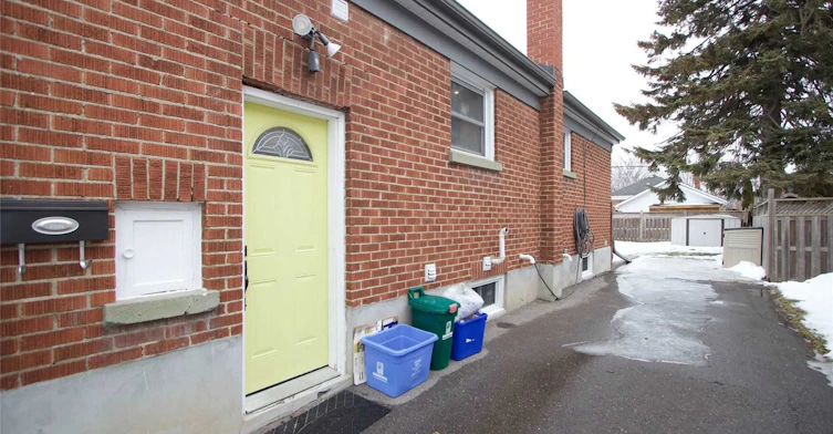 Unit Lower-225 Highland Avenue E, Oshawa, ON, L1H 6A7 - 11