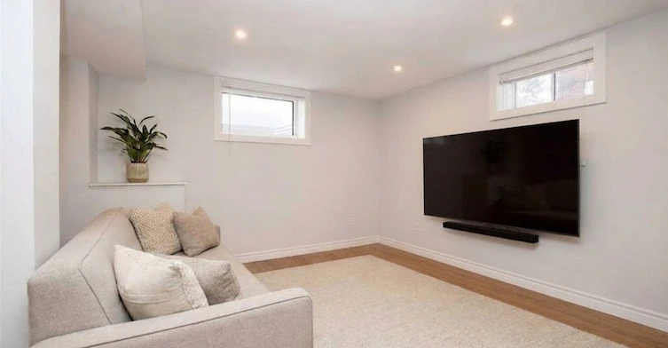 Unit Lower-225 Highland Avenue E, Oshawa, ON, L1H 6A7 - 2