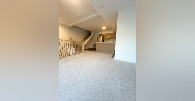 9-300 Railway Engine House Way, Whitby, ON, L1N 0P7 - 5