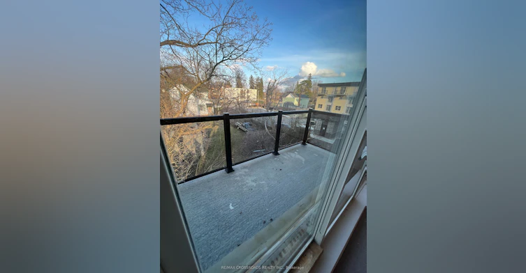 9-300 Railway Engine House Way, Whitby, ON, L1N 0P7 - 7