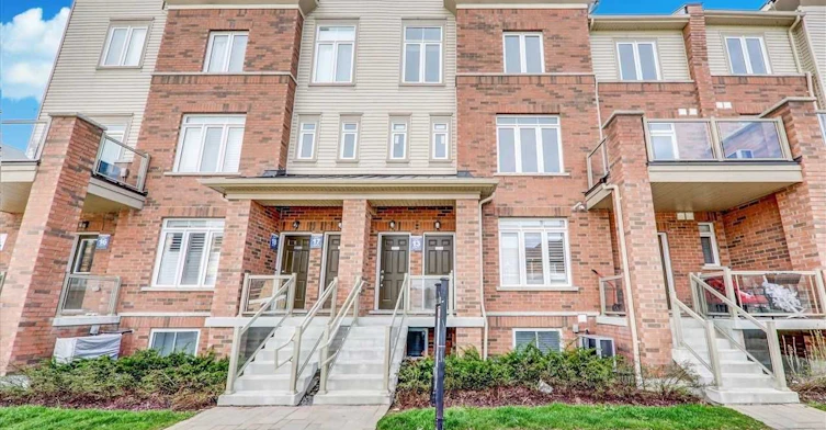 2718 William Jackson Drive, Pickering, ON, L1X 0E6