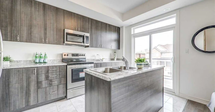 2718 William Jackson Drive, Pickering, ON, L1X 0E6 - 11