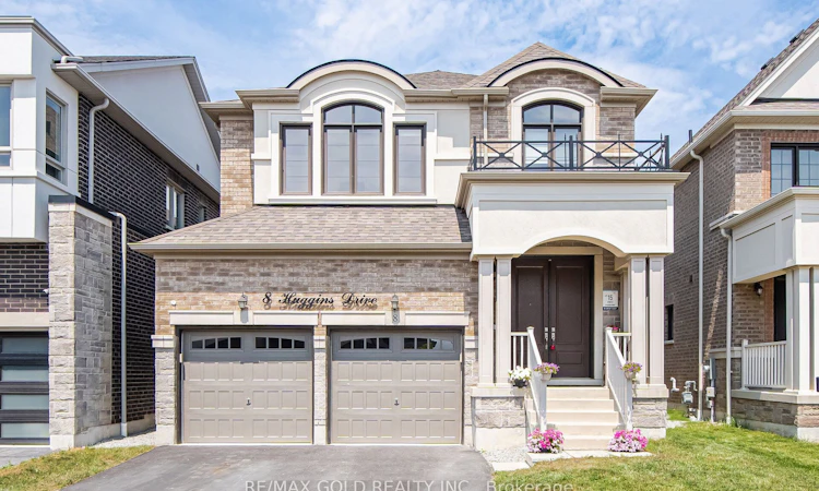 8 Huggins Drive