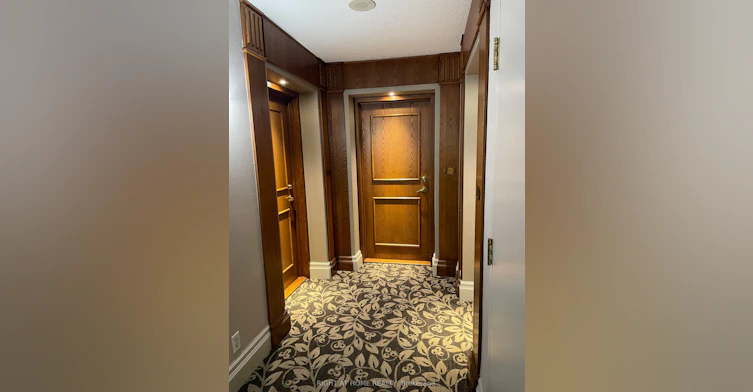 1510-1 Lee Centre Drive, Toronto, ON, M1H 3J2