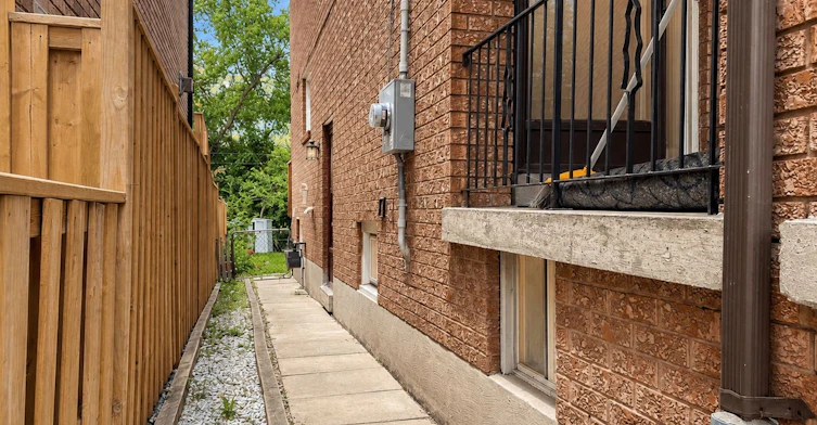 Lower-115 Donside Drive, Toronto, ON, M1L 1P9 - 8