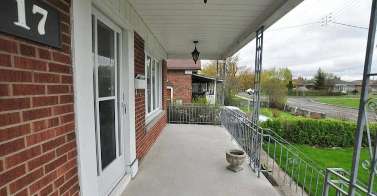Main Fl-17 Crosland Drive, Toronto, ON, M1R 4M6 - 3