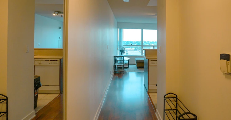 915-38 Lee Centre Drive, Toronto, ON, M1H 3J7 - 2