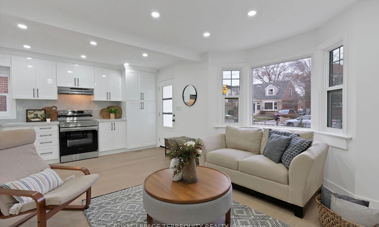 40 Leroy Avenue