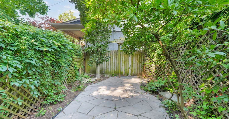 62 Golfview Avenue, Toronto, ON, M4E 2K2 - 41